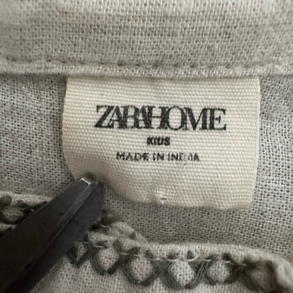 ZARA Home Embroidered Linen Christmas Jacket L - Picture 3 of 7
